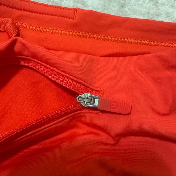 Lululemon Speed Up shorts 4” size 4 carnation red brand new - Picture 8 of 8